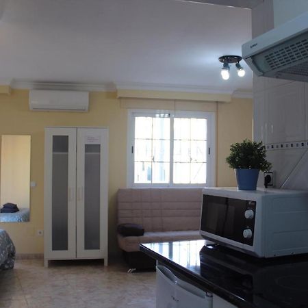 Nice And New Studio With Balcony Close To The City 2ºb Málaga Buitenkant foto