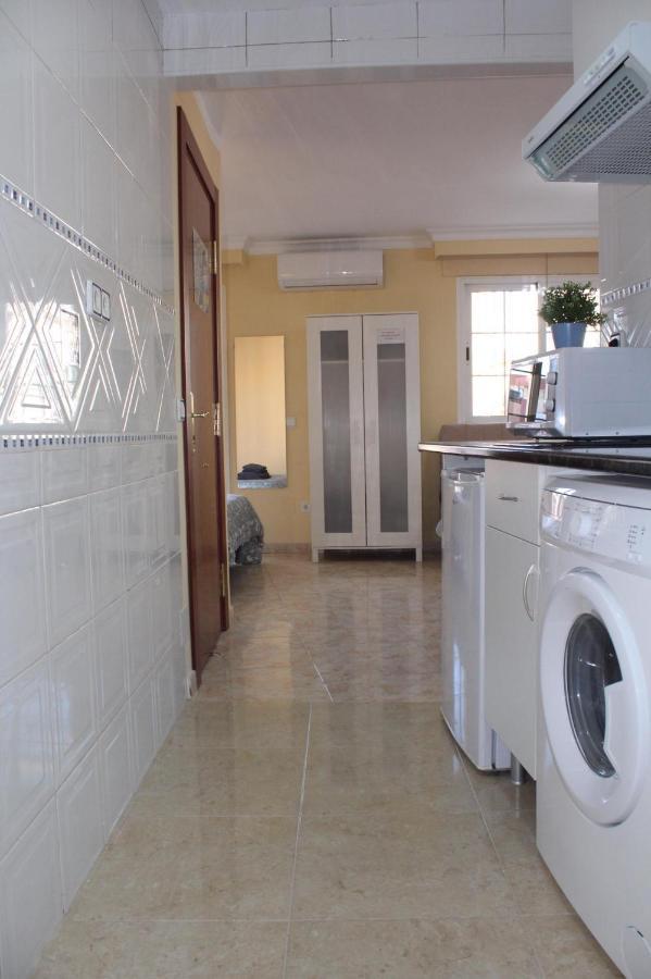 Nice And New Studio With Balcony Close To The City 2ºb Málaga Buitenkant foto