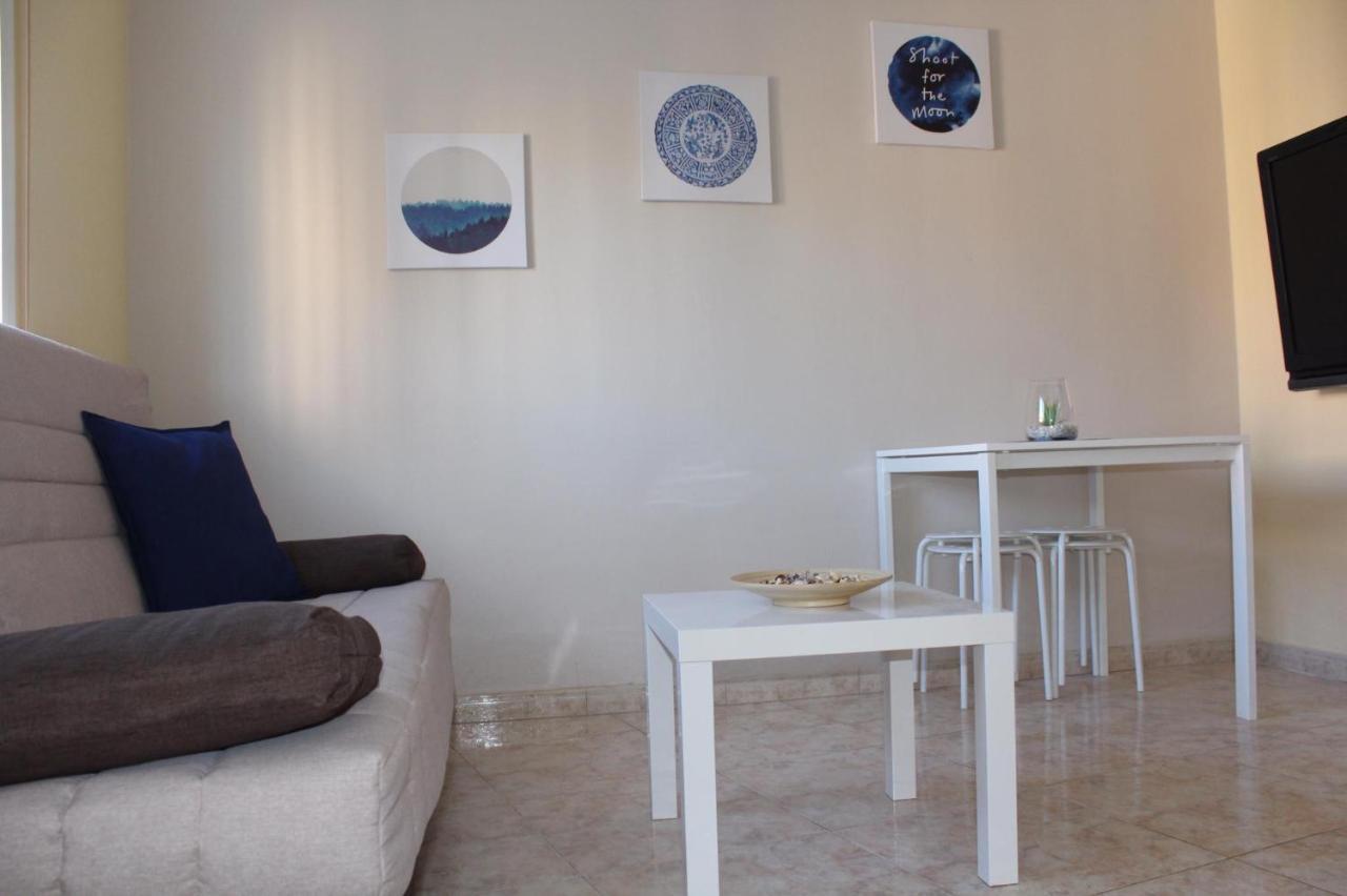 Nice And New Studio With Balcony Close To The City 2ºb Málaga Buitenkant foto