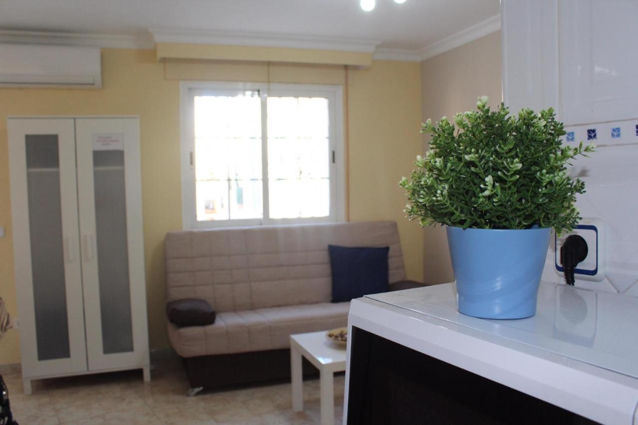 Nice And New Studio With Balcony Close To The City 2ºb Málaga Buitenkant foto